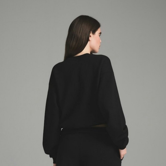 SKIMS▪️Cotton Fleece Classic Crewneck Pullover in Onyx - Picture 2 of 6